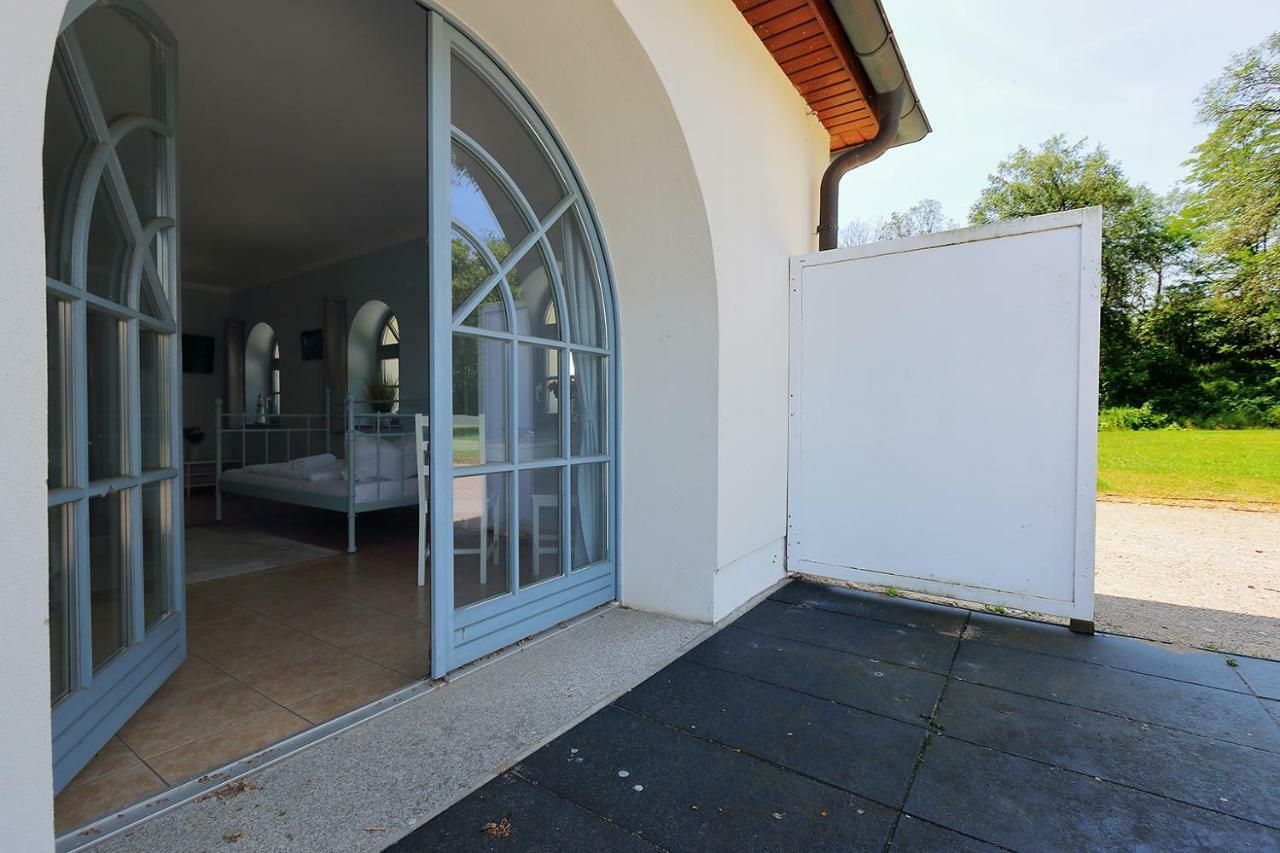 Hotel Elbzollhaus Dessau Extérieur photo